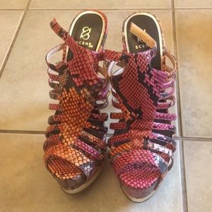 Scene by Shoedazzle Lacka heels